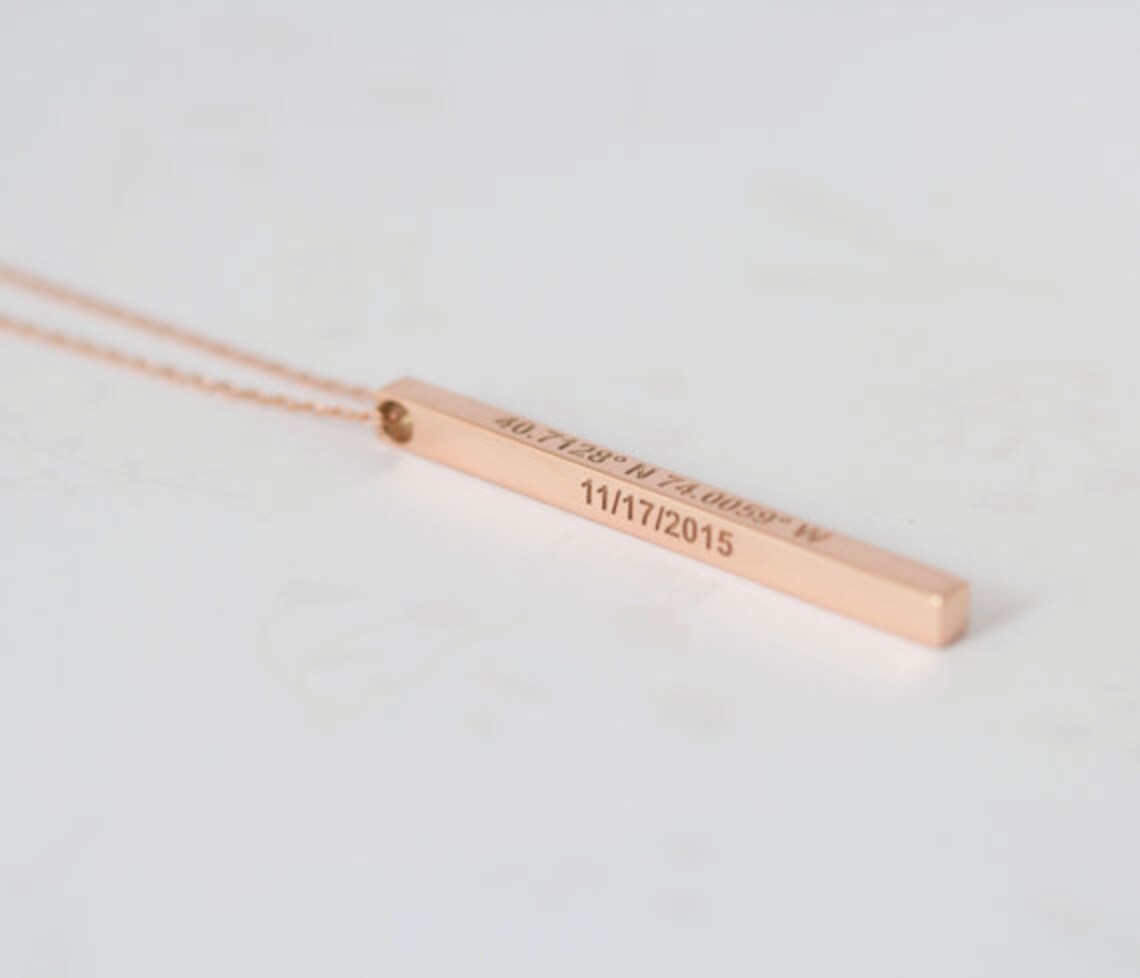 Vertical 3D Bar Necklace in Rose Gold