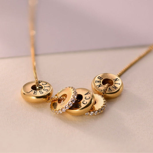 Personalized Disc Necklace With Diamond