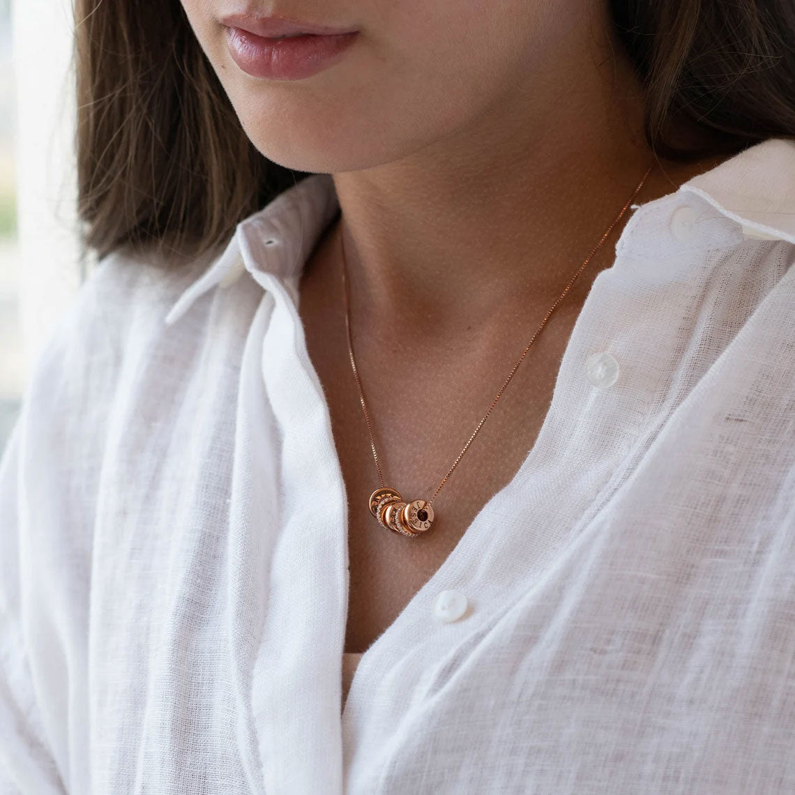 Personalized Disc Necklace With Diamond in Silver